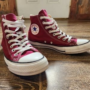 Converse High Top Wms sz 9
